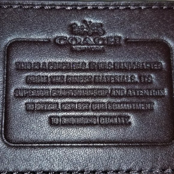 Coach Signature Duffle LIKE NEW in Khaki & Mahogany with adjustable strap - Picture 2 of 12